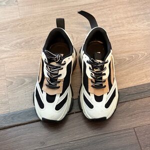 Steve Madden Black and White Men's Sneakers